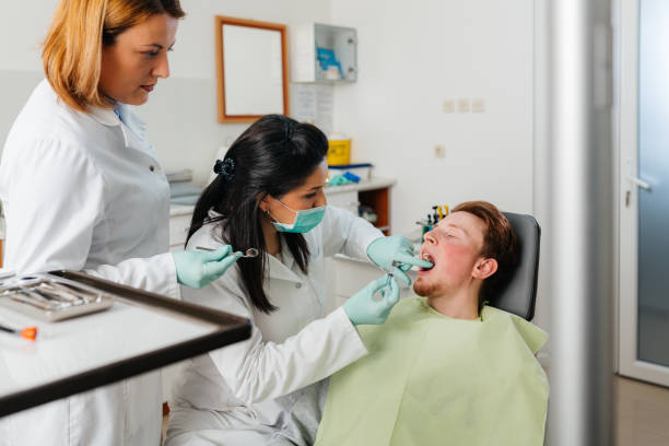 Best Pediatric Emergency Dentist in Aurora, IN